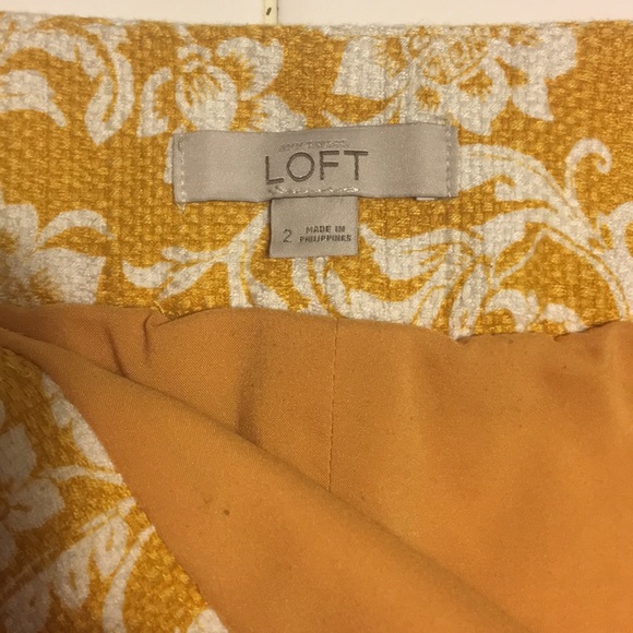 Ann Taylor LOFT mustard floral pencil skirt - Picture 2 of 2